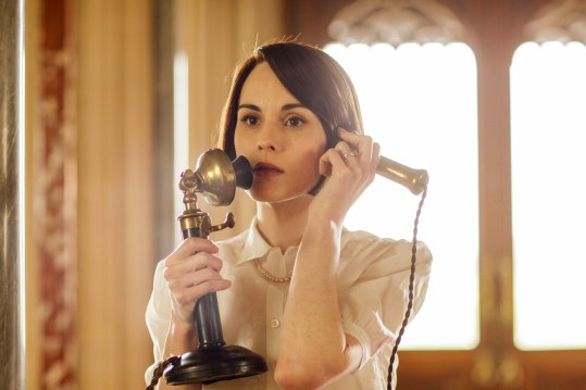 EMBARGOED_UNTIL_19TH_OCTOBER_DOWNTONEP6__02[1]