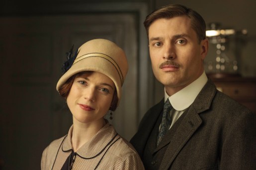 EMBARGOED_UNTIL_5_OCTOBER_DOWNTON_ABBEY_EPISODE4__35[1]