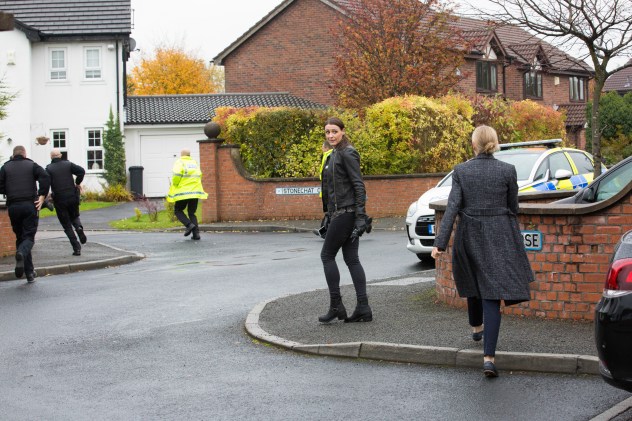 SCOTT_AND_BAILEY_EP1_22[1]