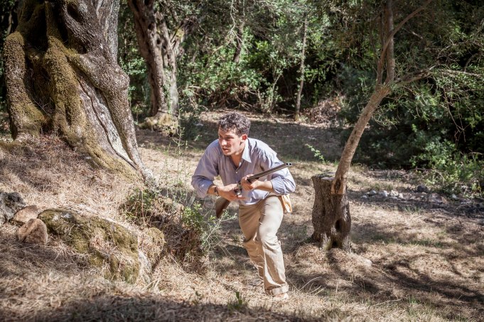 THE_DURRELLS_EP2_19[1]